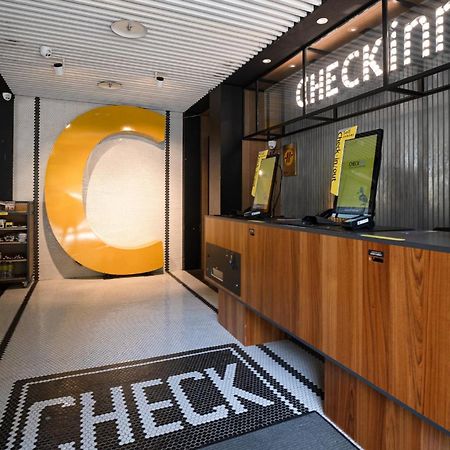 CHECK inn Taipei Songjiang Bagian luar foto