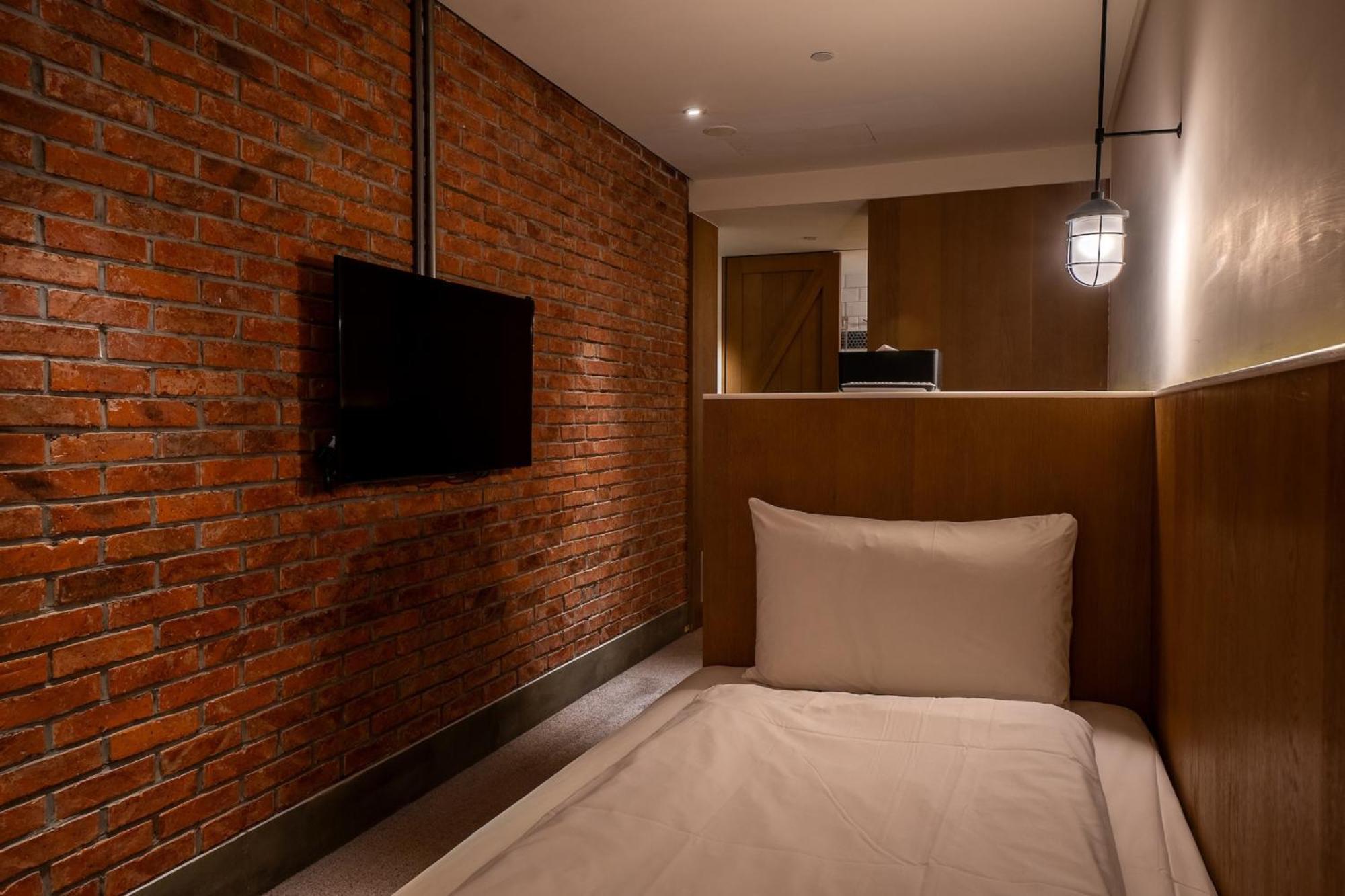 CHECK inn Taipei Songjiang Bagian luar foto