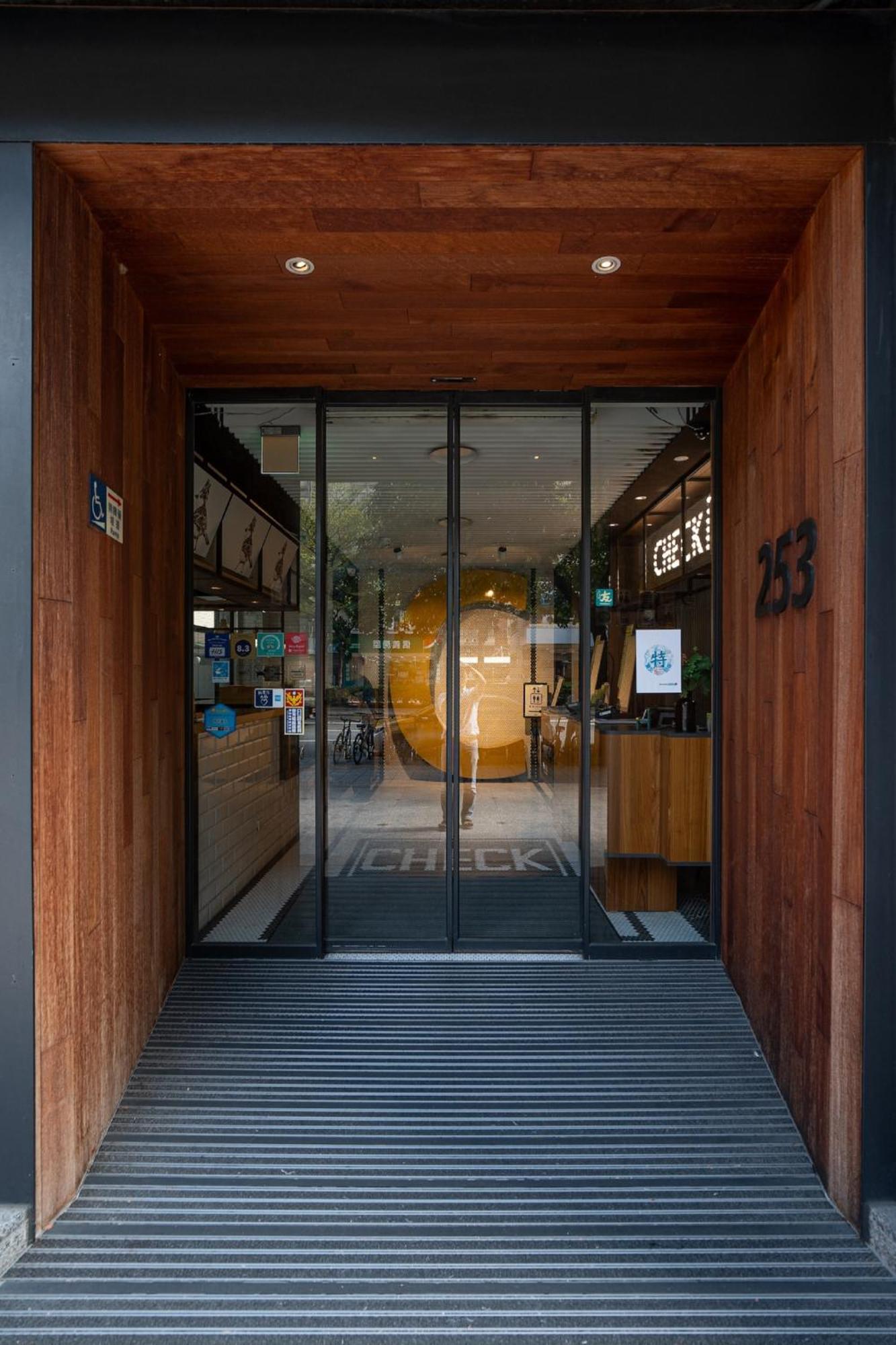 CHECK inn Taipei Songjiang Bagian luar foto