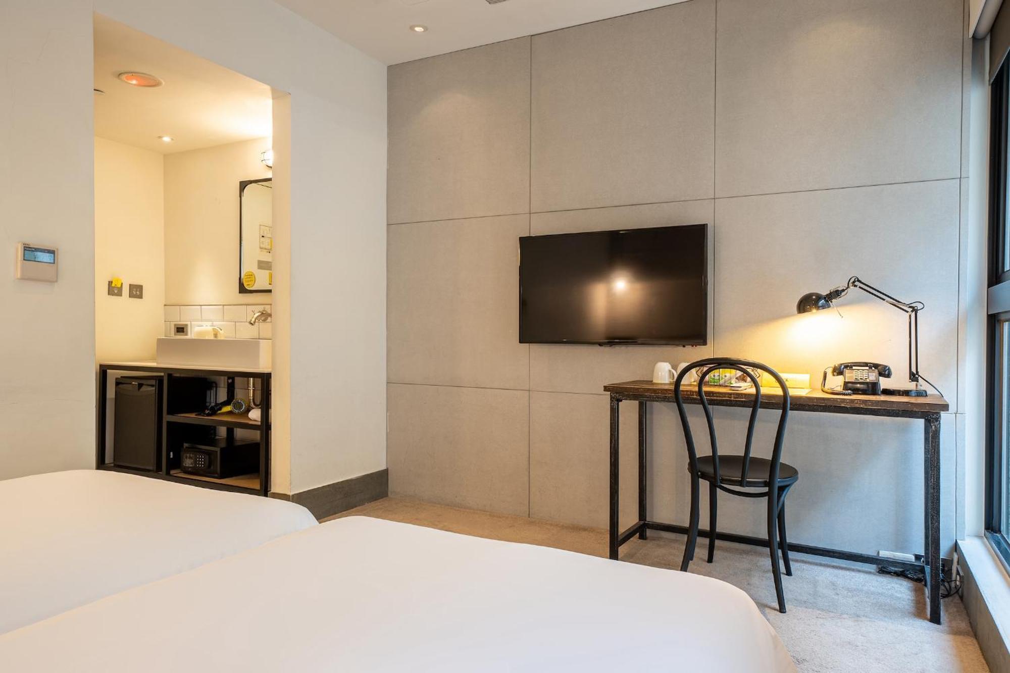CHECK inn Taipei Songjiang Bagian luar foto